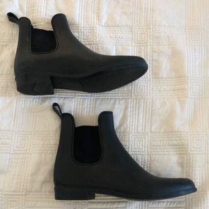 Merona short Rainboots